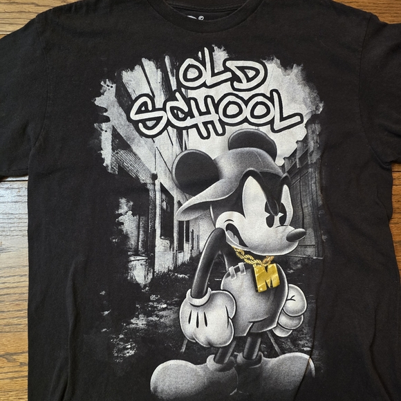 Disney Mickey Mouse Old School Graphic Tee Streetwear - Picture 2 of 4